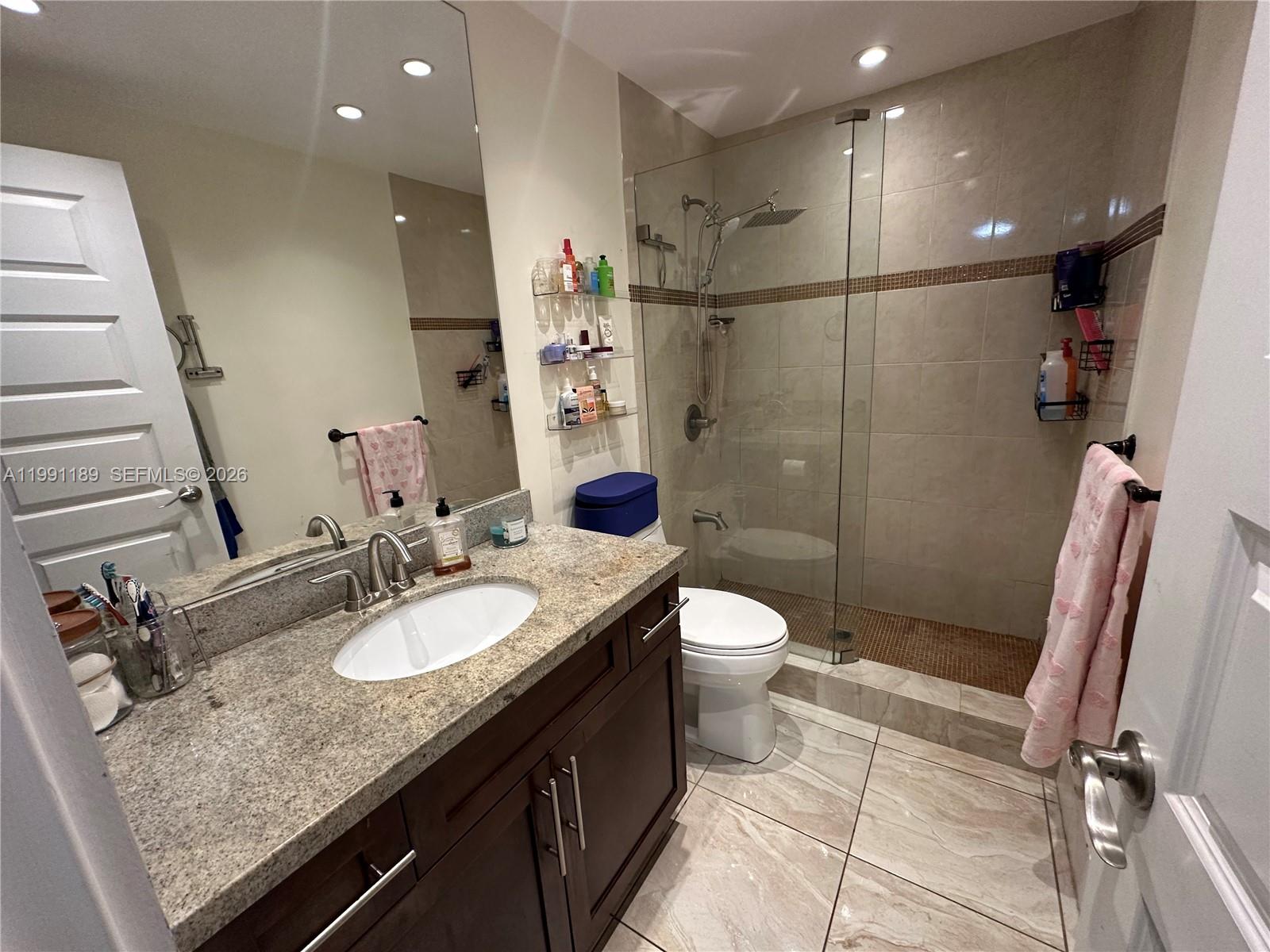 450 Paradise Isle Boulevard 102 Property Photo 14