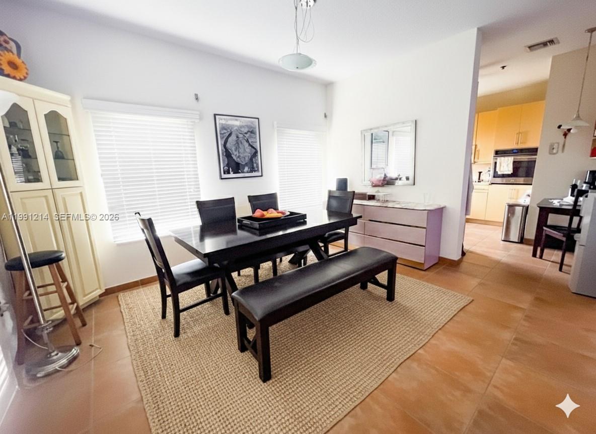 9008 Collins Avenue 402 Property Photo 15