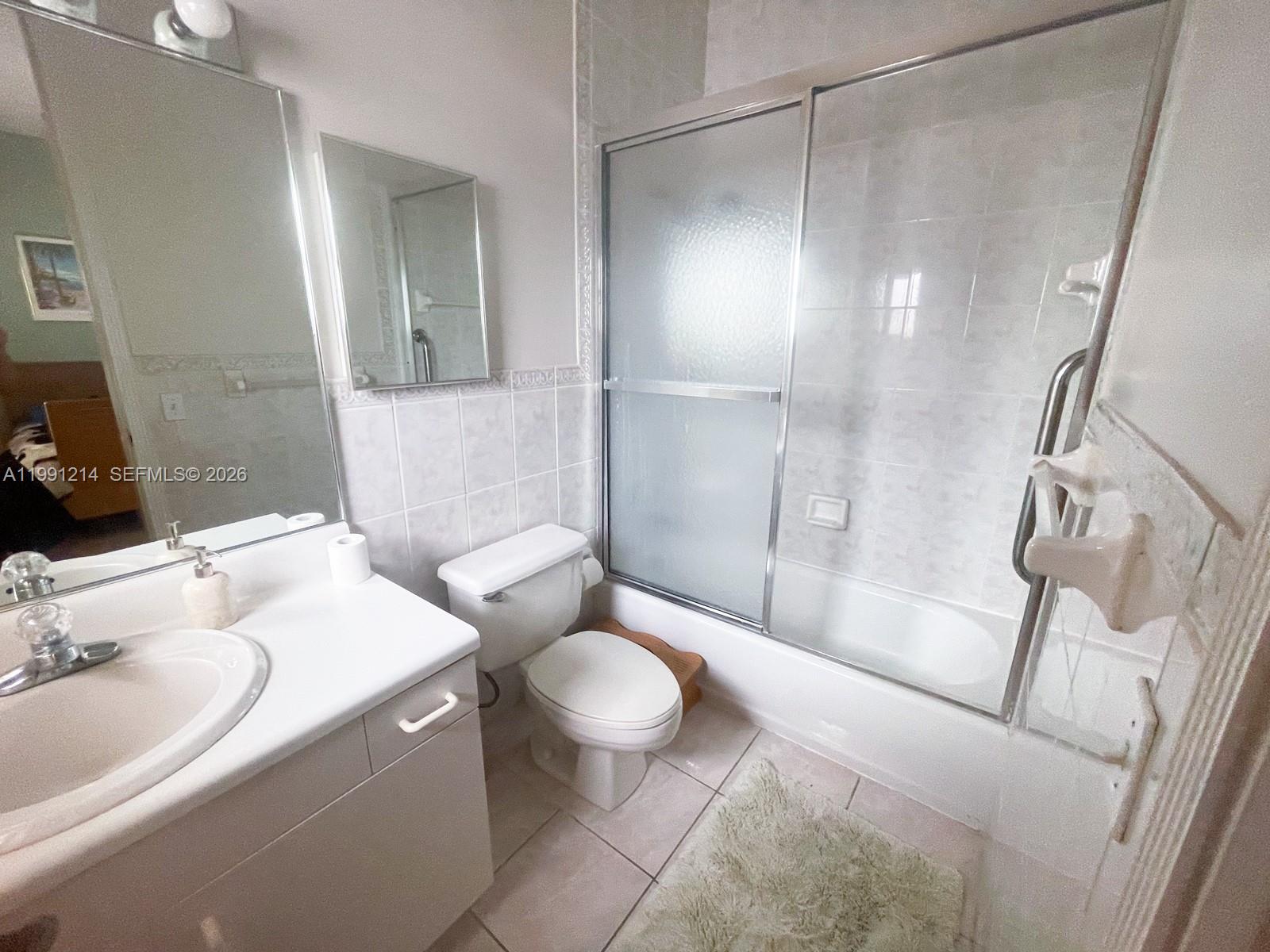 9008 Collins Avenue 402 Property Photo 35