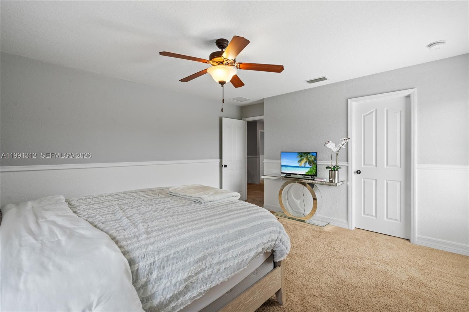 8130 Blue Daze Court Property Photo 25