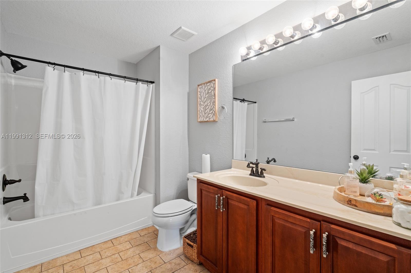 8130 Blue Daze Court Property Photo 46