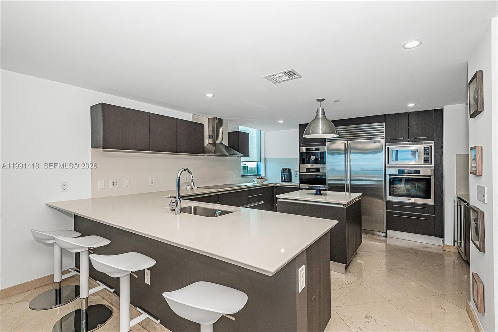 17001 Collins Avenue 3101 Property Photo 11