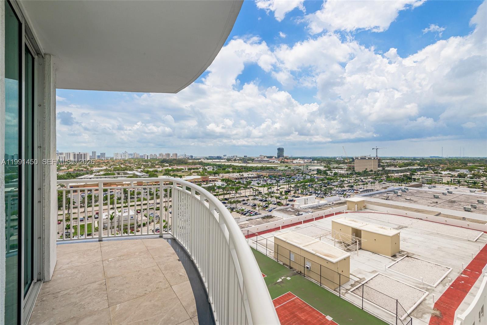 1755 E Hallandale Beach Boulevard 1407e Property Photo 2