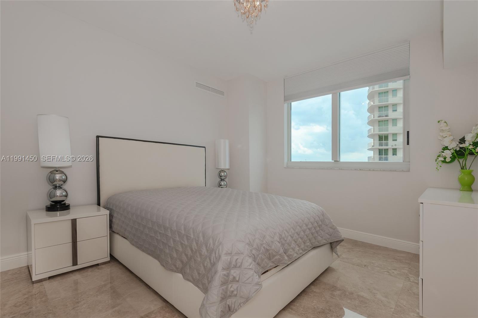 1755 E Hallandale Beach Boulevard 1407e Property Photo 10
