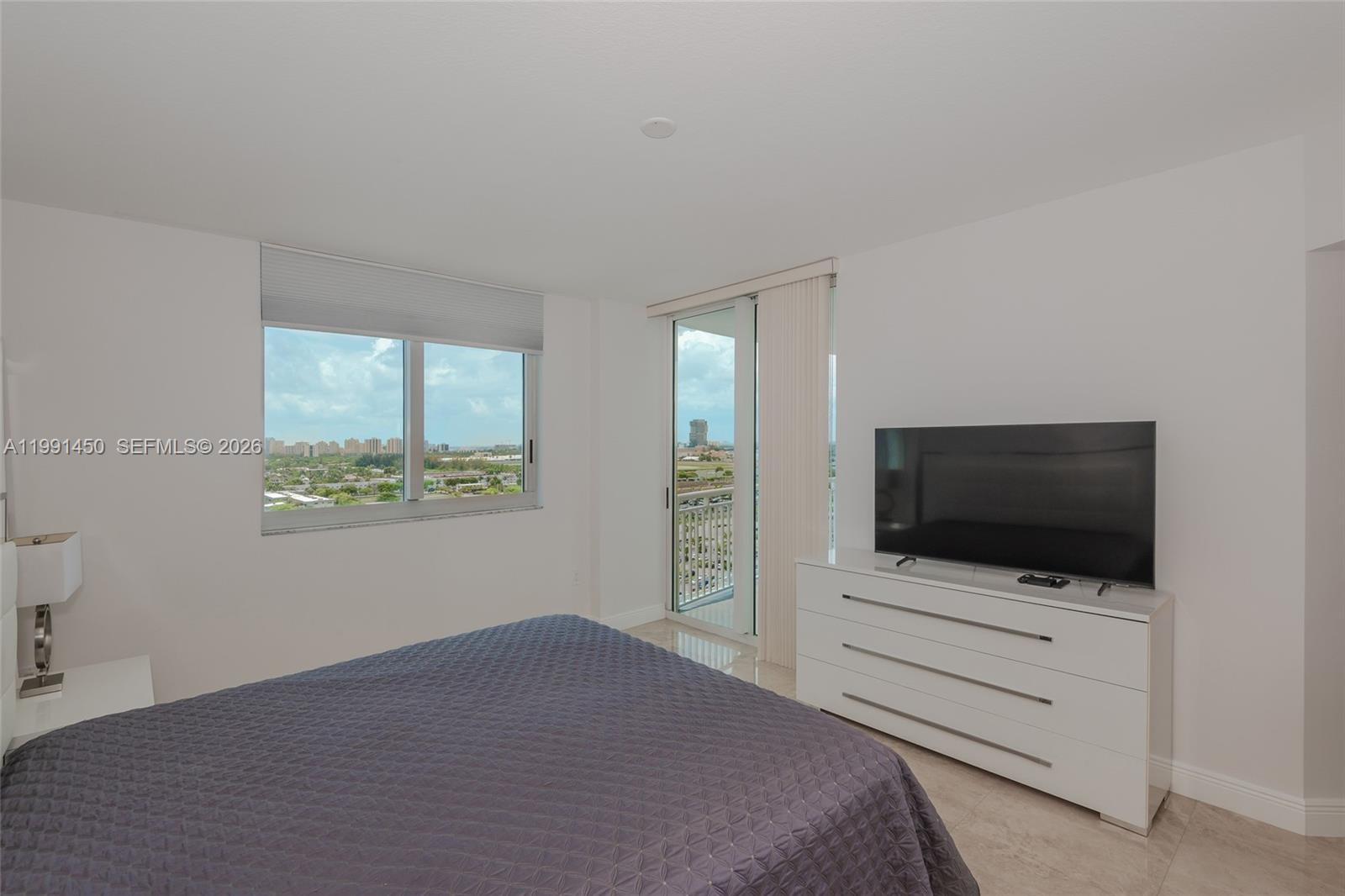 1755 E Hallandale Beach Boulevard 1407e Property Photo 19