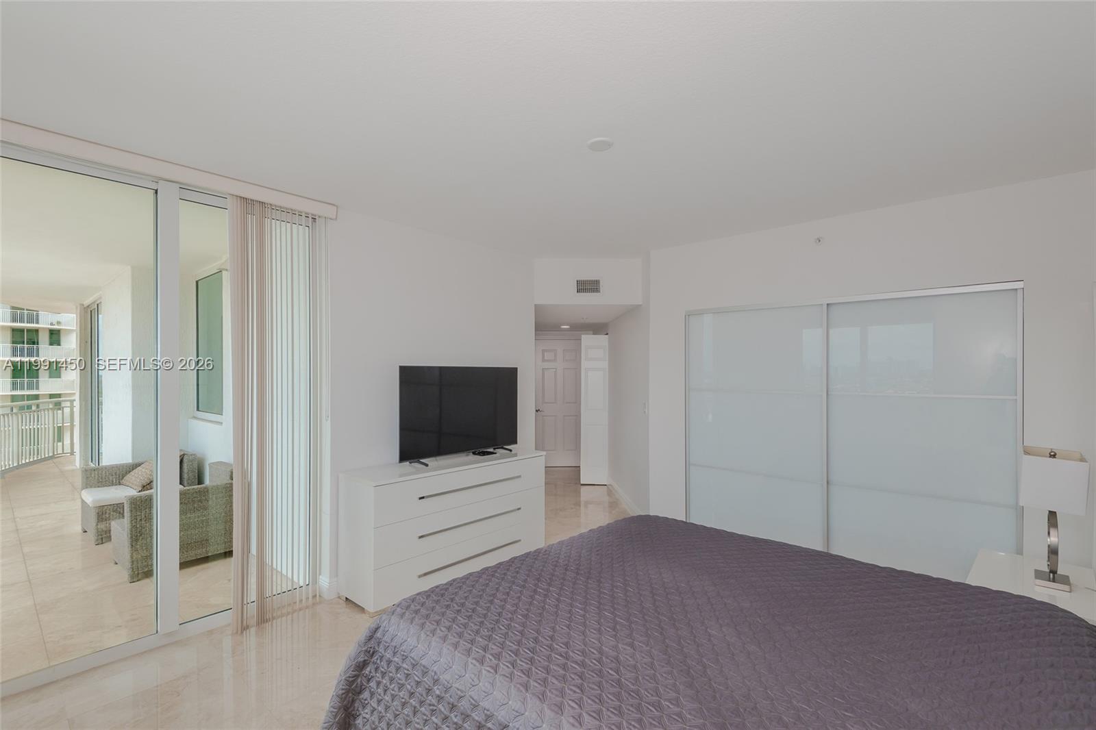 1755 E Hallandale Beach Boulevard 1407e Property Photo 21