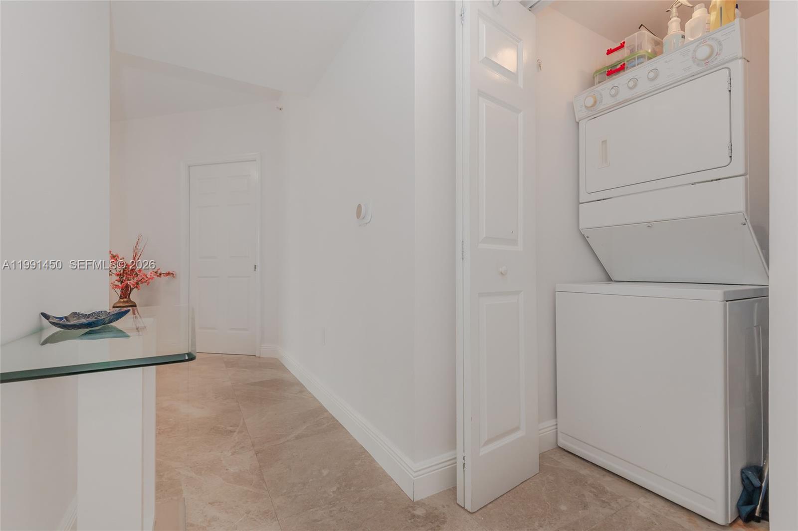 1755 E Hallandale Beach Boulevard 1407e Property Photo 25
