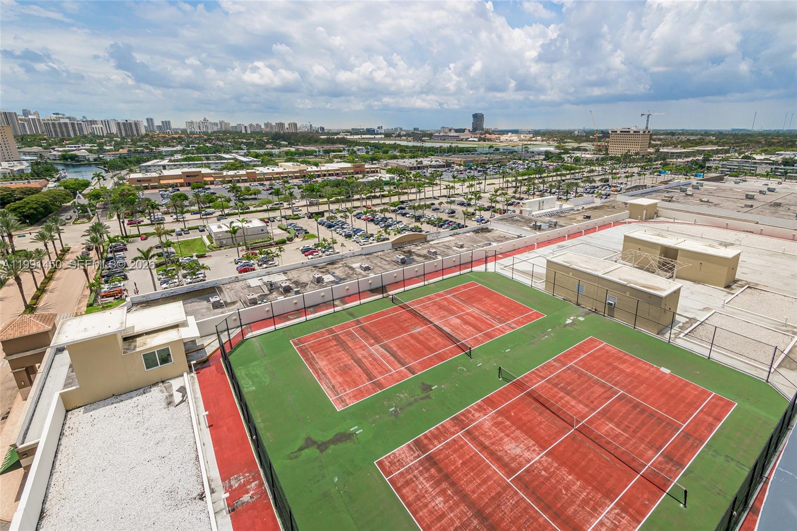 1755 E Hallandale Beach Boulevard 1407e Property Photo 28