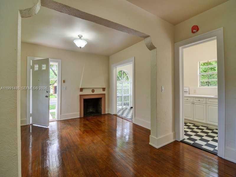 A11991485 Property Photo 2