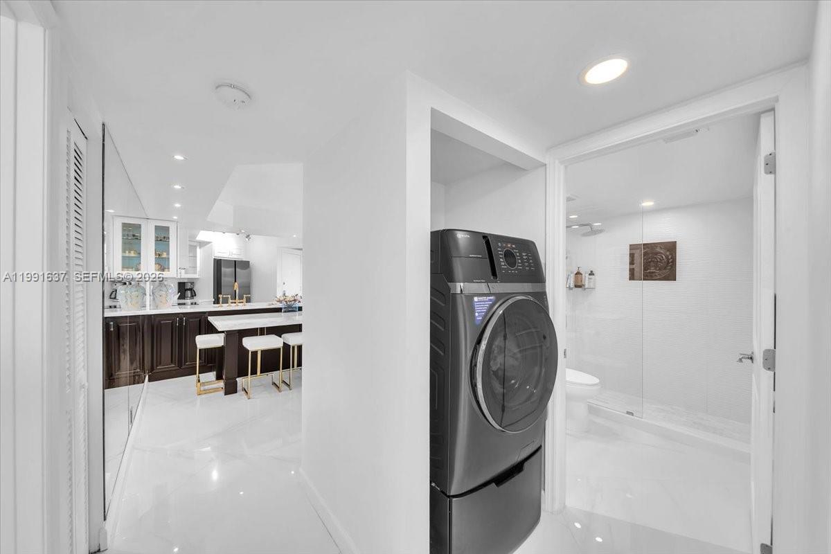 6767 Collins Avenue 1110 Property Photo 23