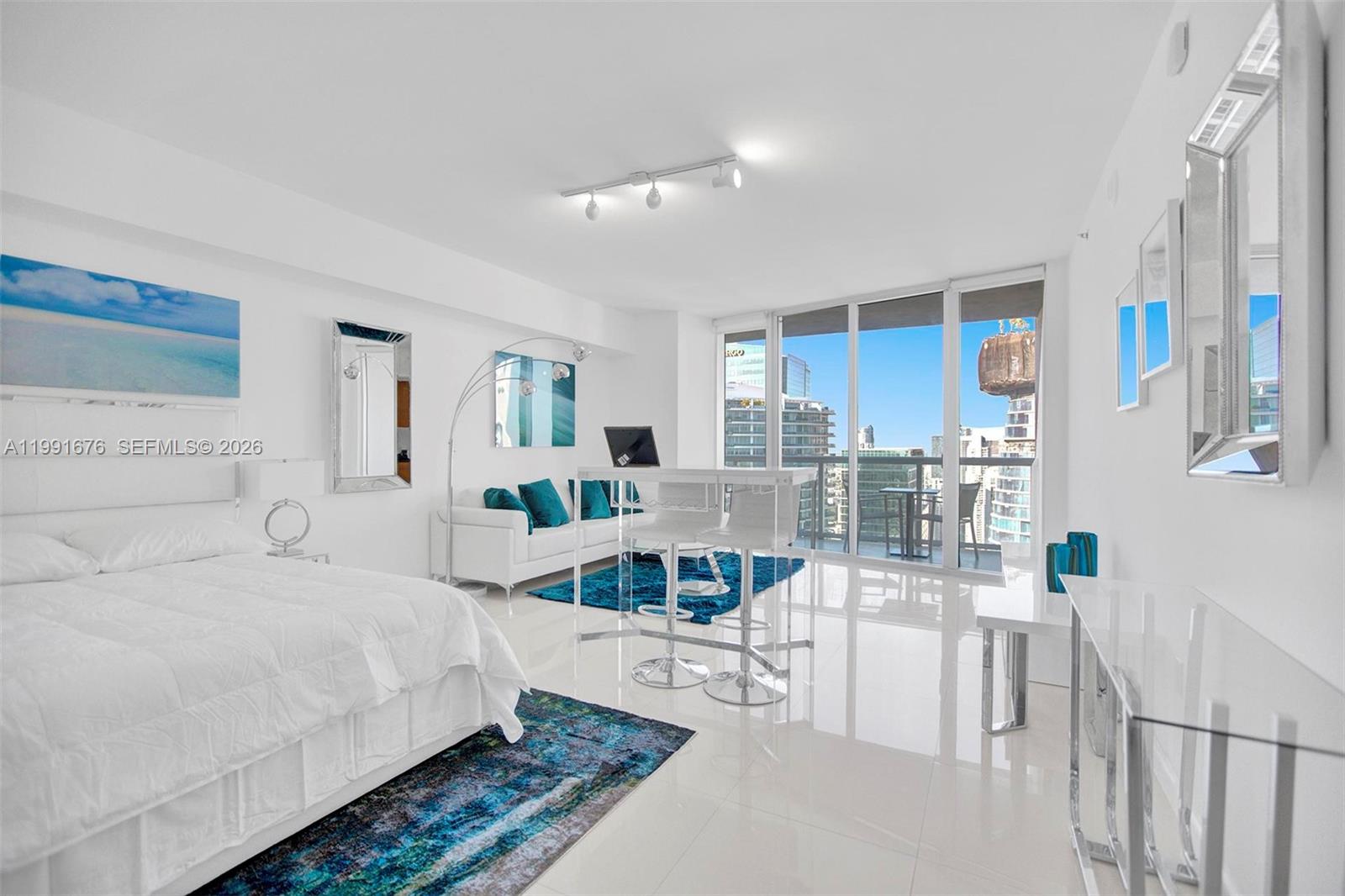 475 Brickell Avenue 5010 Property Photo 1