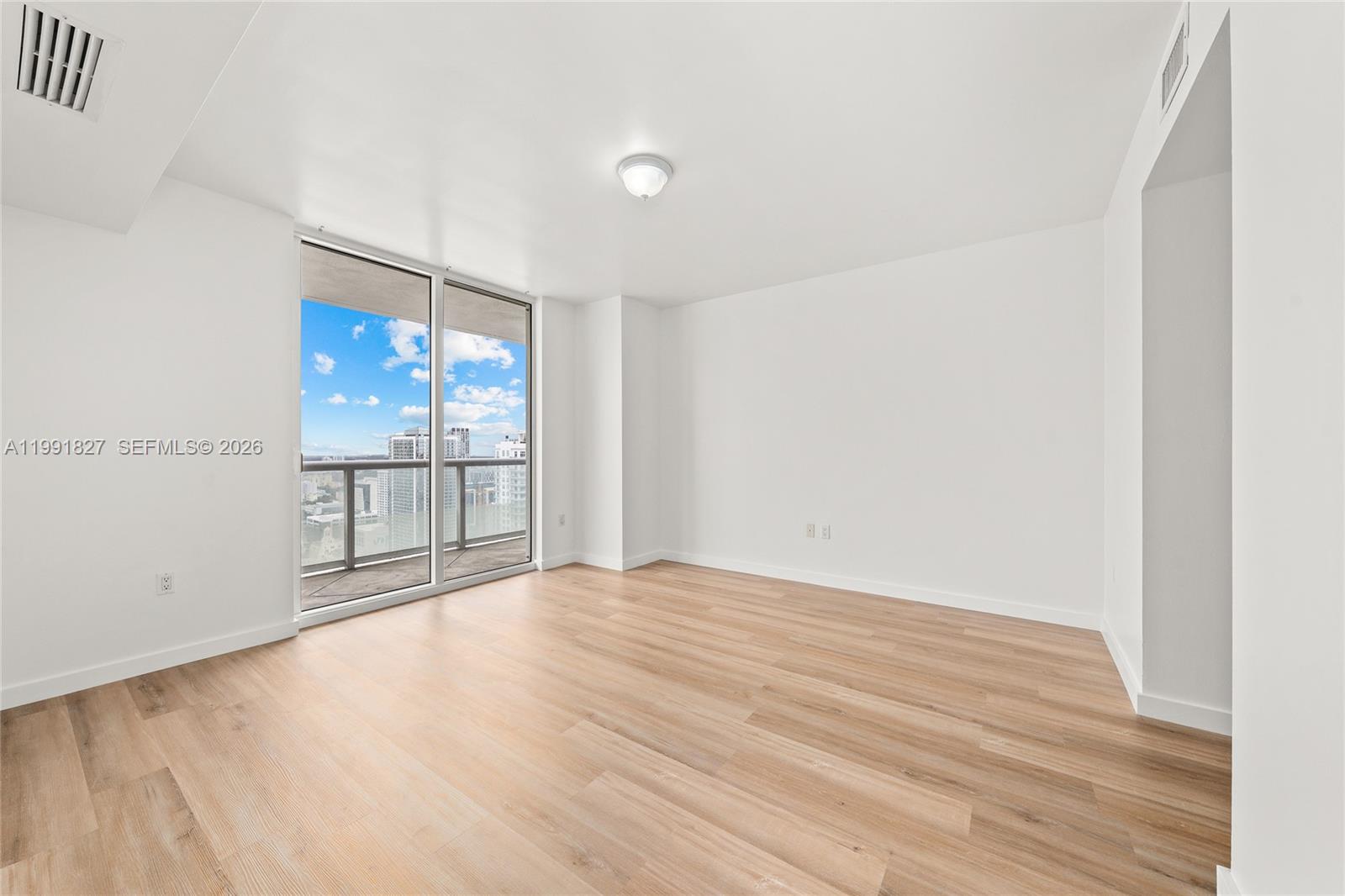 50 Biscayne Boulevard 4111 Property Photo 11