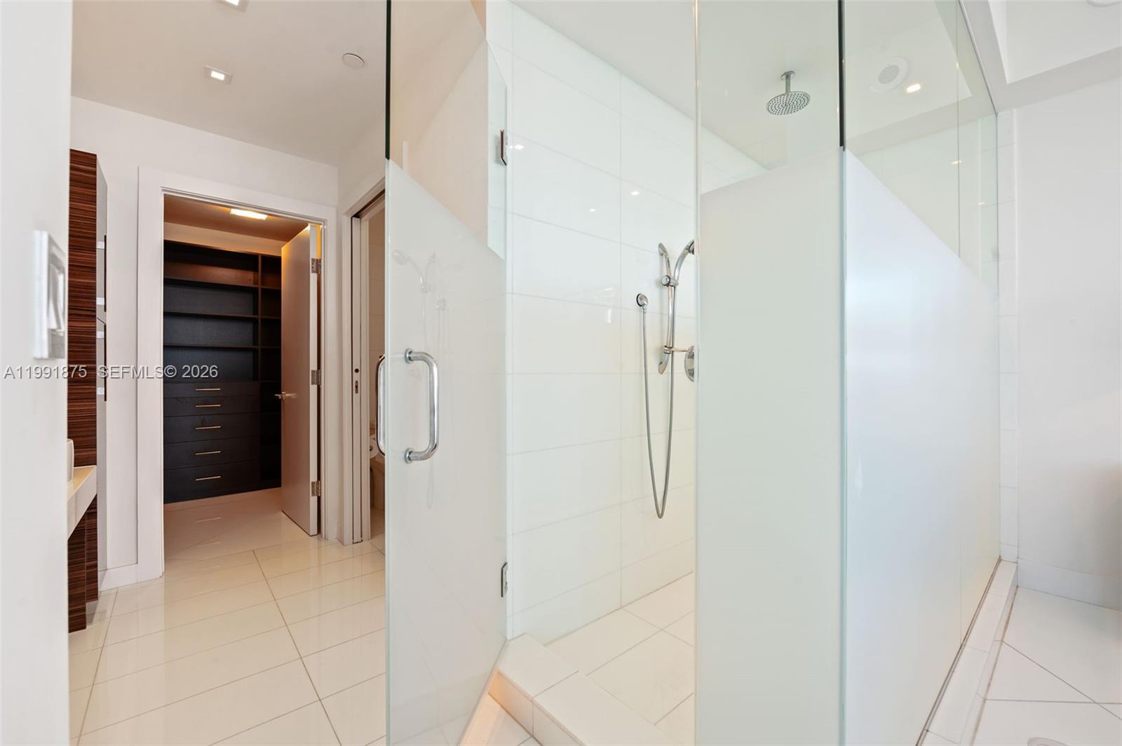 2020 N Bayshore Drive 2502 Property Photo 12