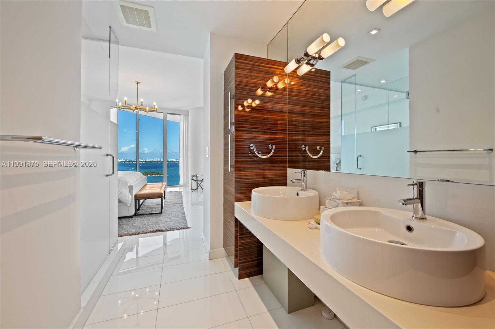 2020 N Bayshore Drive 2502 Property Photo 13