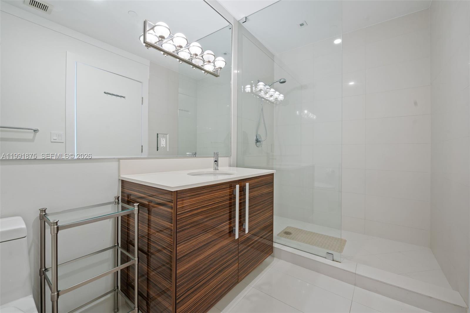 2020 N Bayshore Drive 2502 Property Photo 38