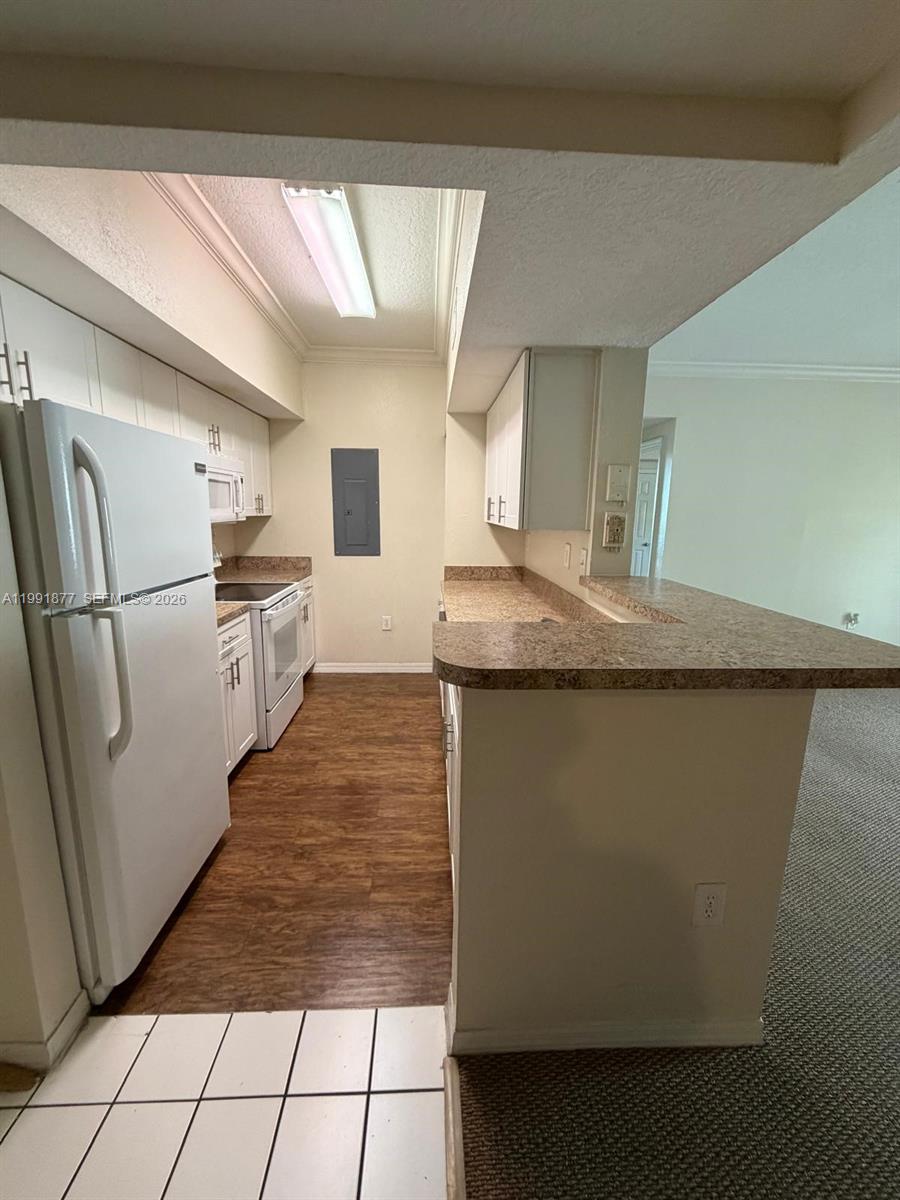 A11991877 Property Photo 2