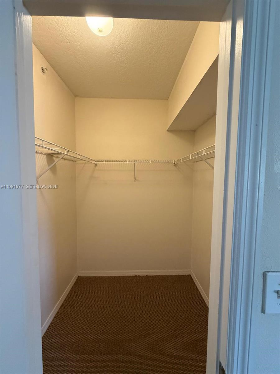 A11991877 Property Photo 18