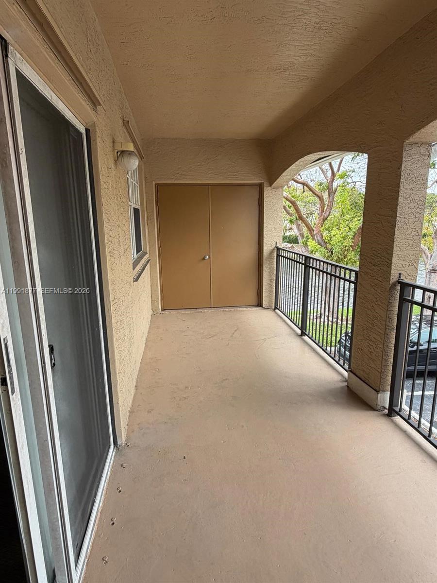 A11991877 Property Photo 33