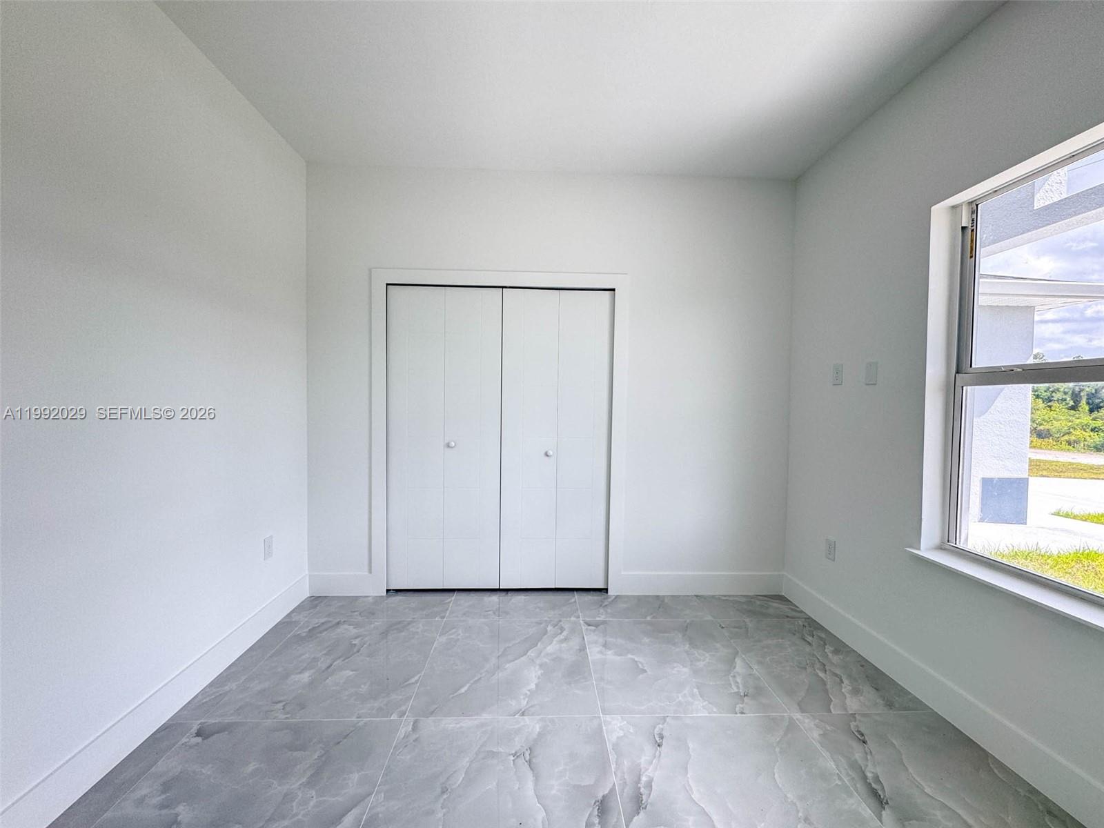 852 Belden Avenue Property Photo 24