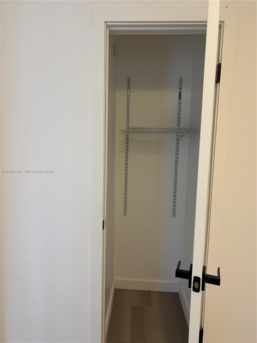 225 Se 16th Avenue 3 Property Photo 8