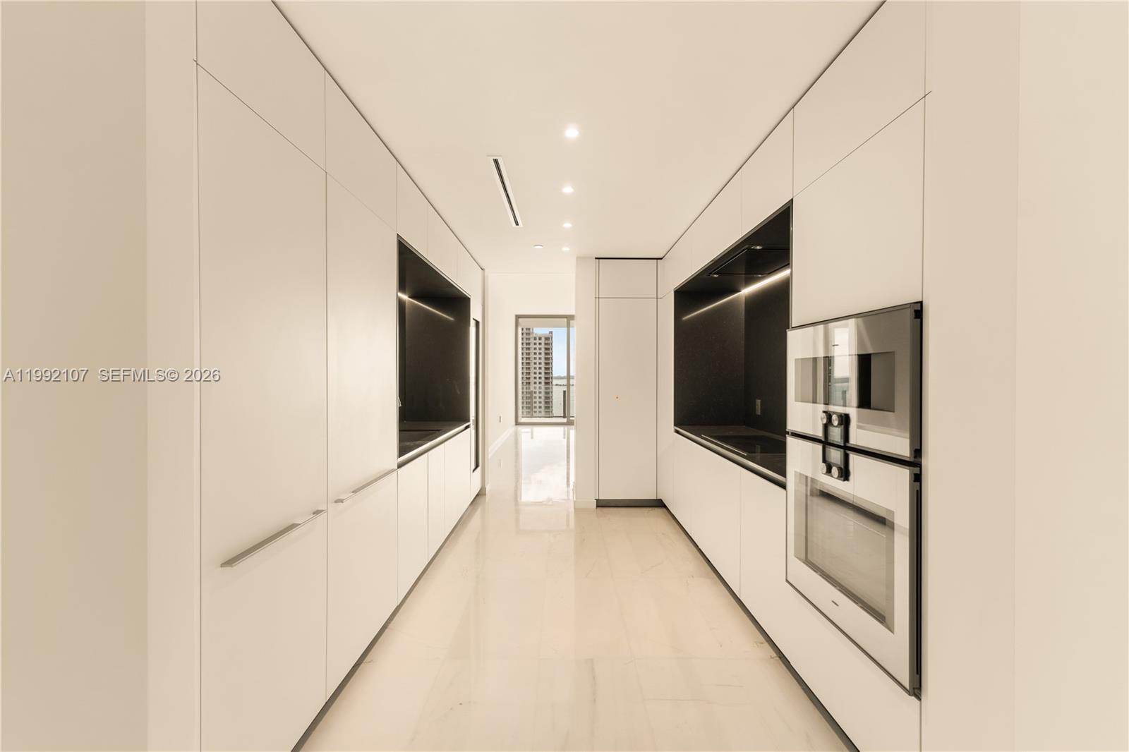 300 Biscayne Boulevard Way 2103c Property Photo 11