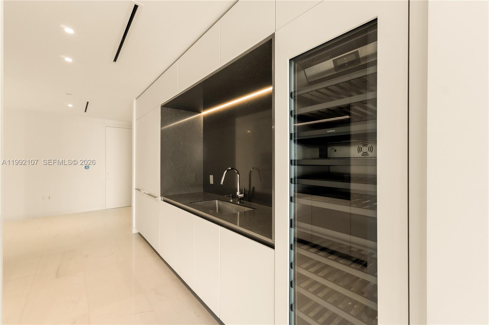 300 Biscayne Boulevard Way 2103c Property Photo 14
