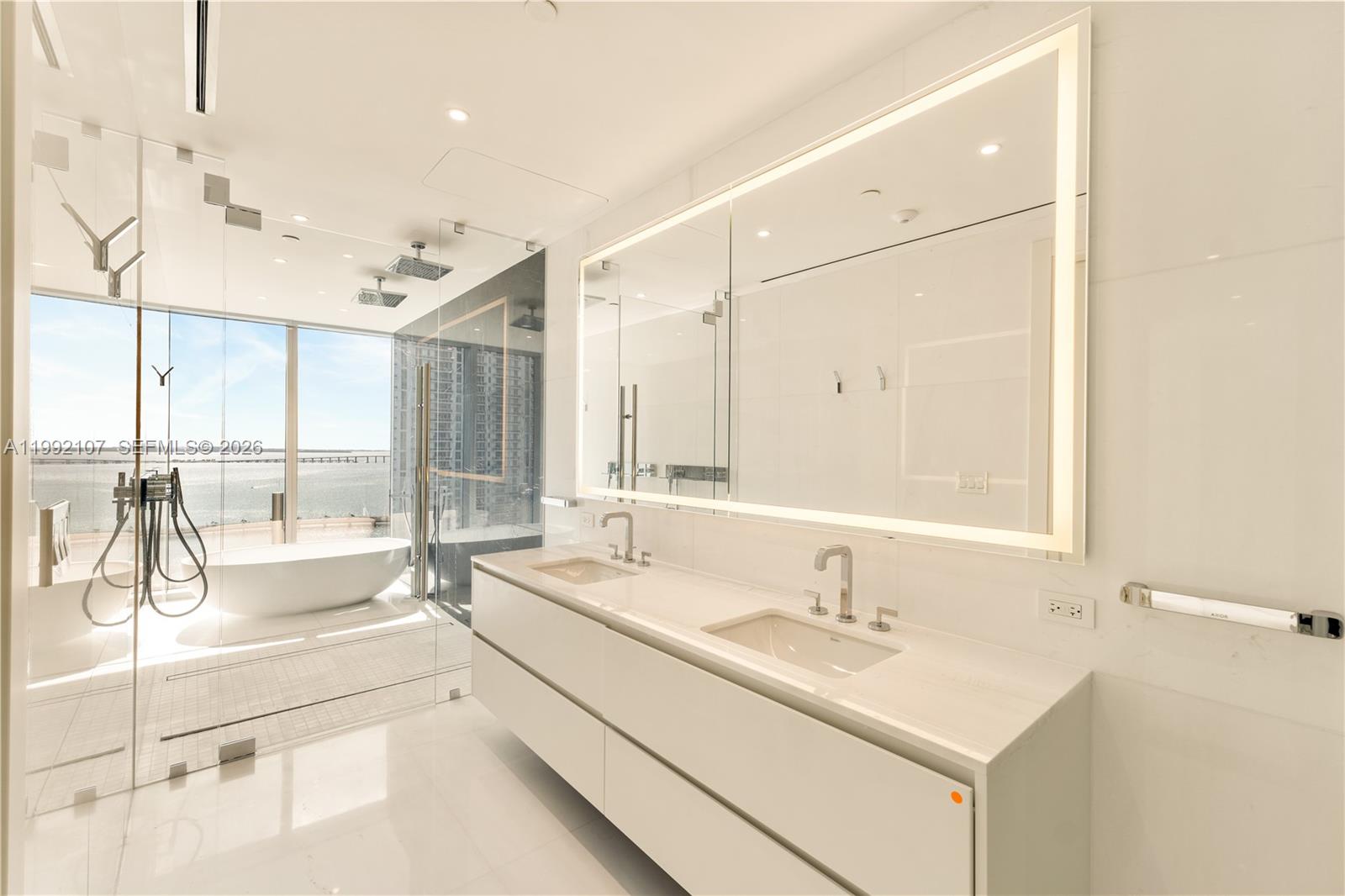 300 Biscayne Boulevard Way 2103c Property Photo 24