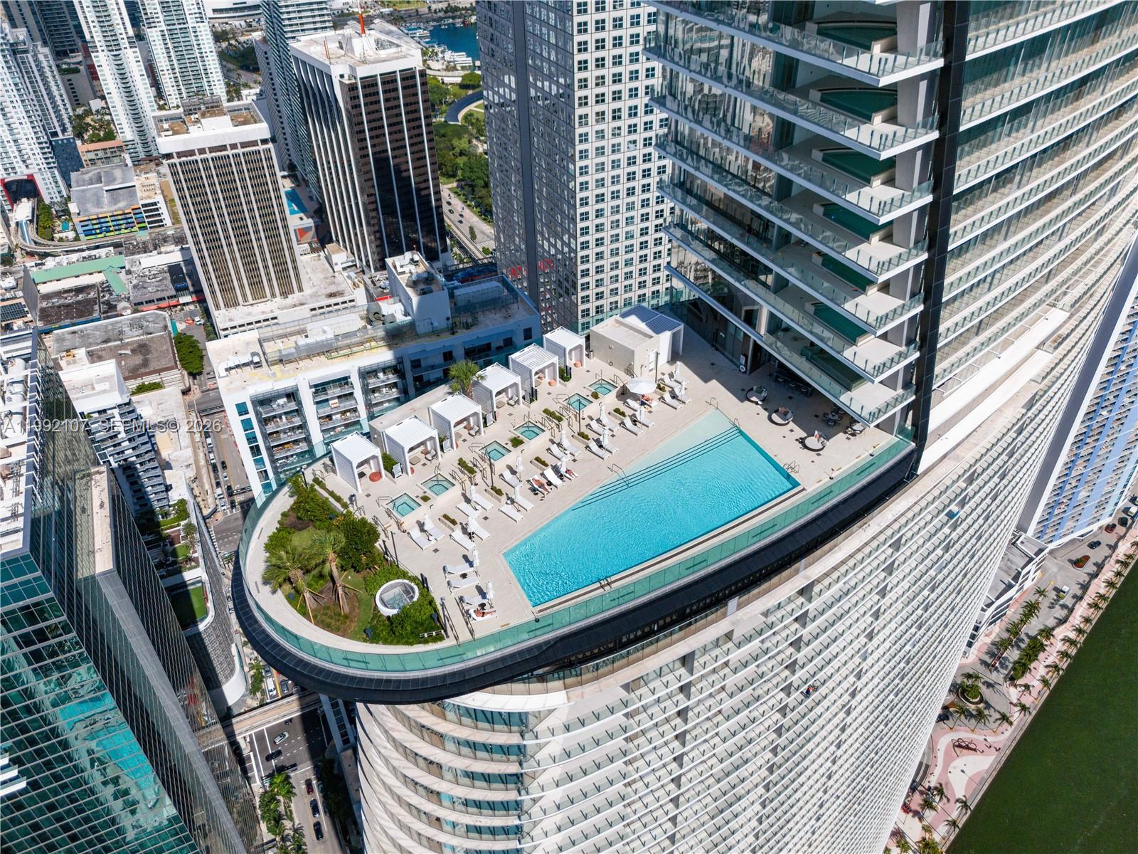 300 Biscayne Boulevard Way 2103c Property Photo 36