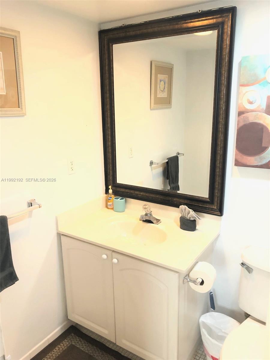3901 S Ocean Drive 15c Property Photo 11