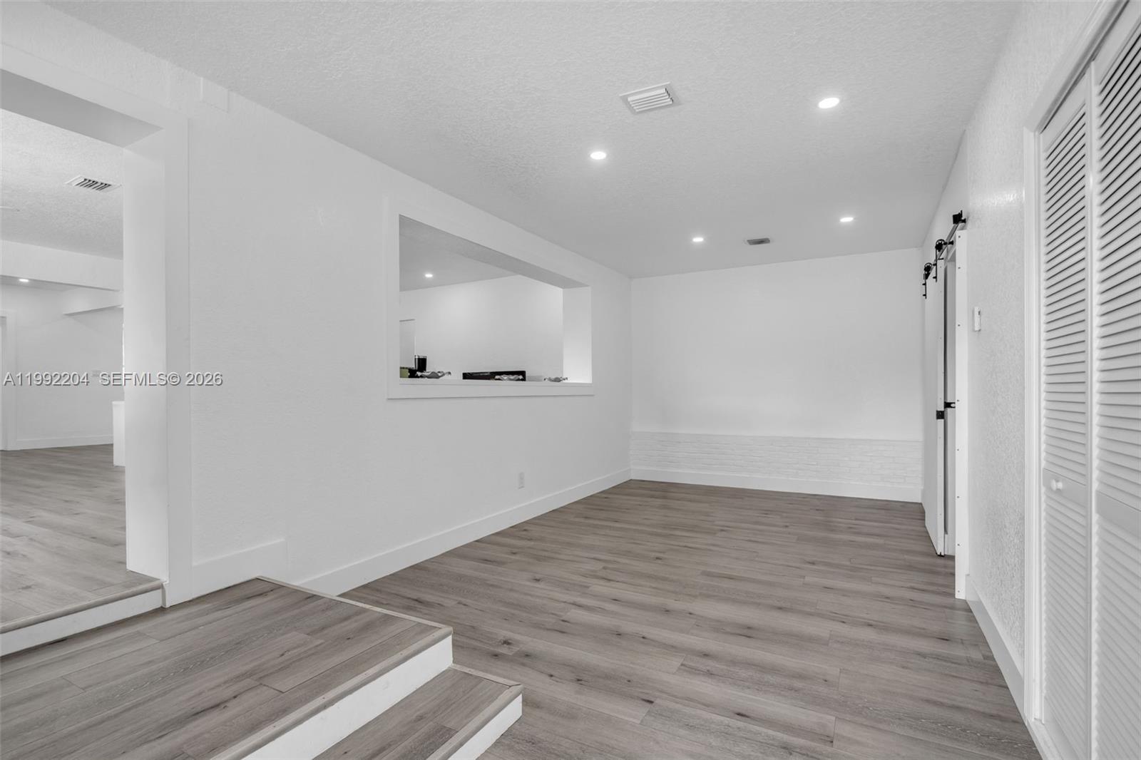 181 Ne 121st Street Property Photo 4