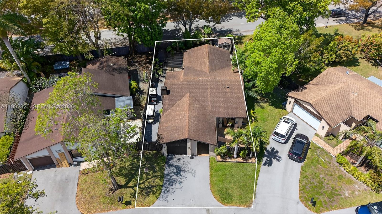 10861 Sw 132nd Cir Court Property Photo 3