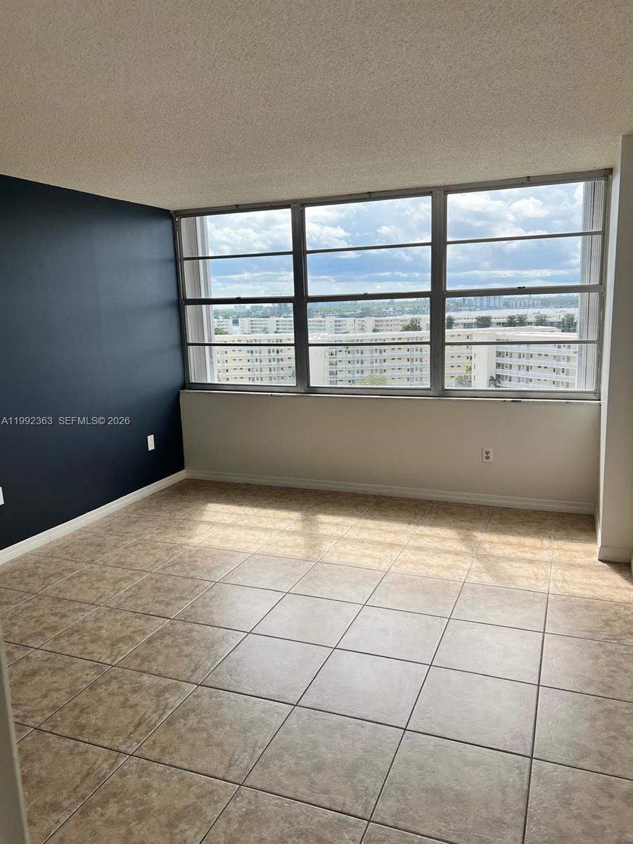 18011 Biscayne Boulevard 903 Property Photo 12