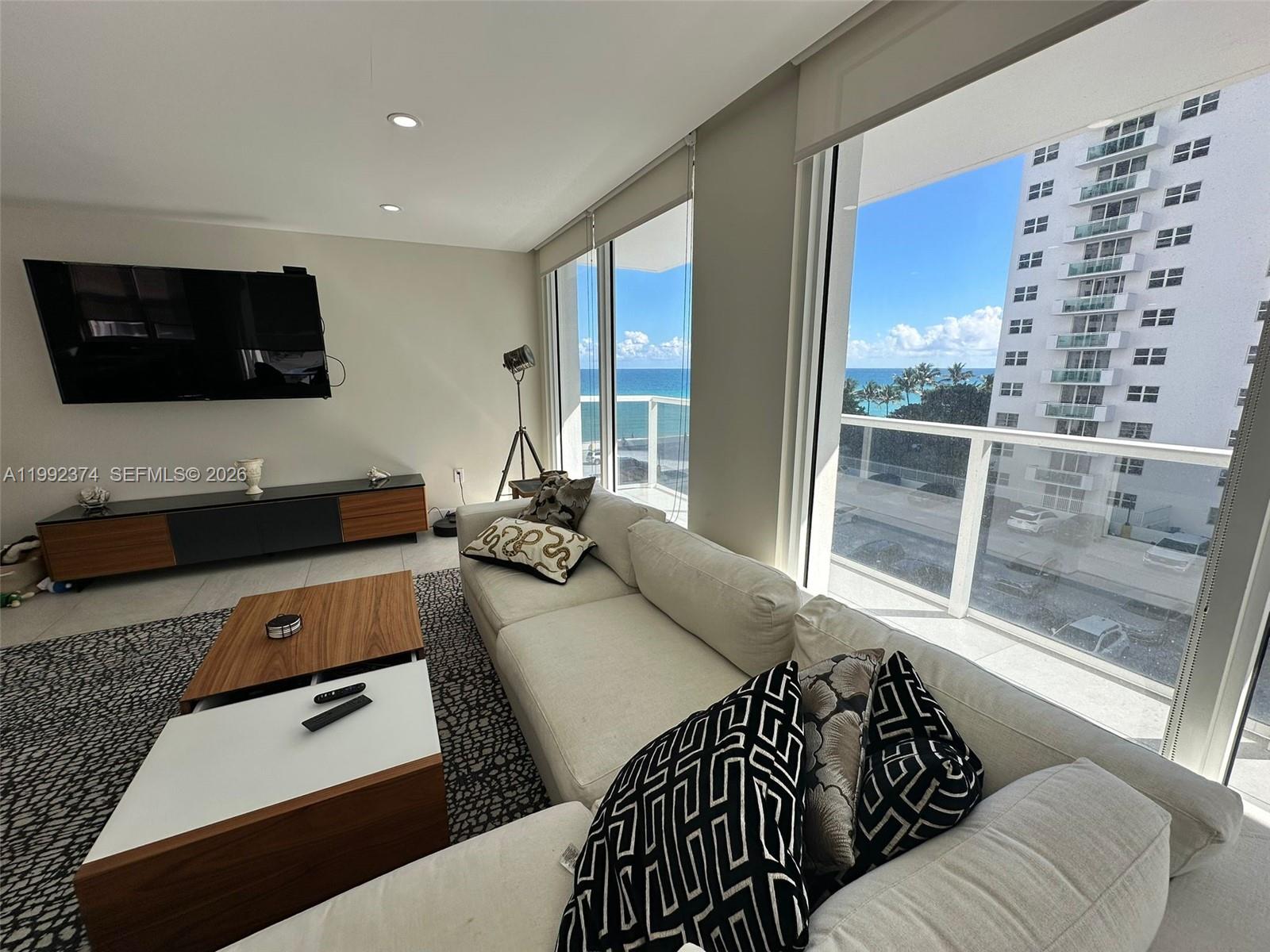 2751 S Ocean Drive 508s Property Photo 4