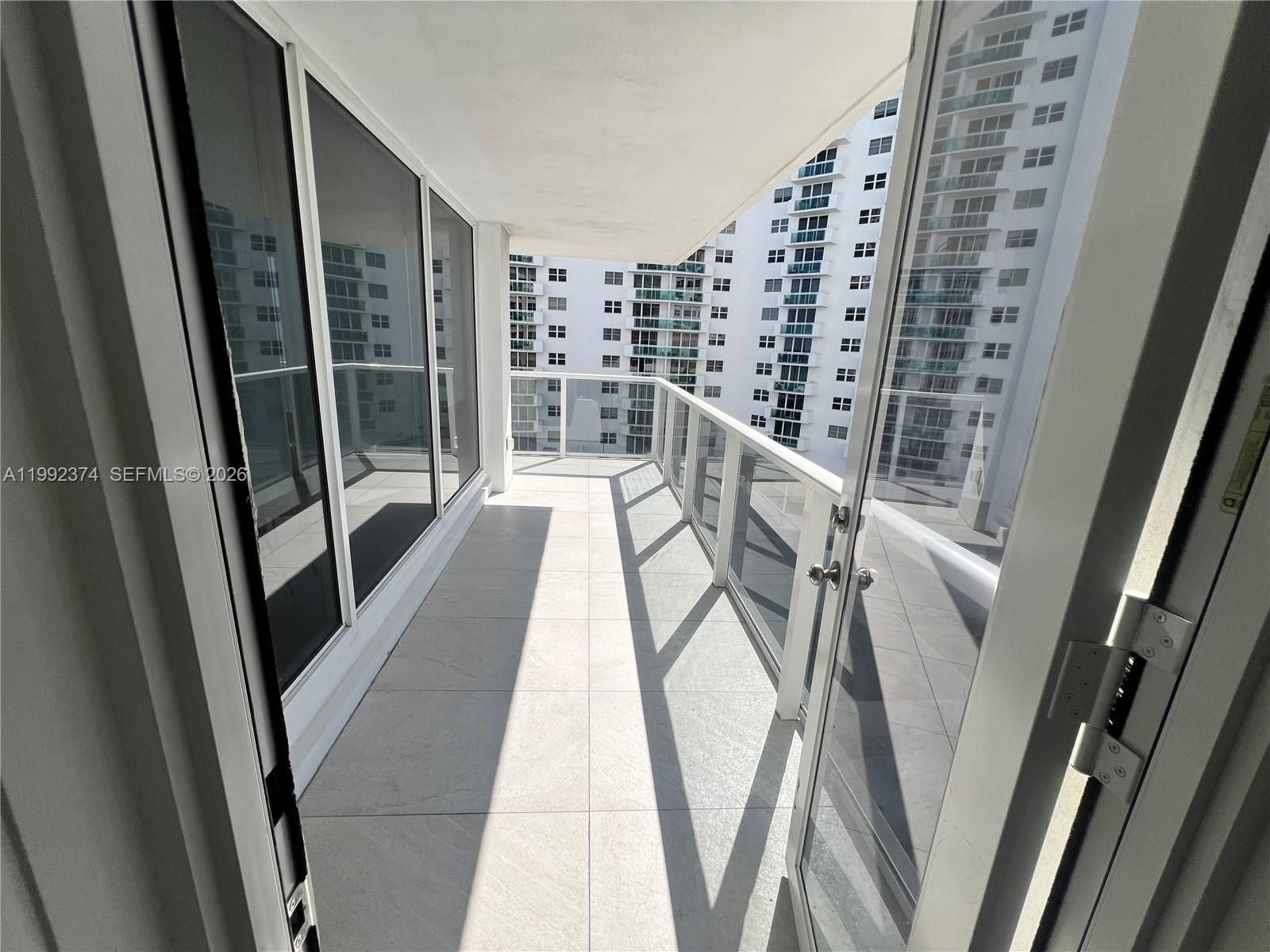 2751 S Ocean Drive 508s Property Photo 17