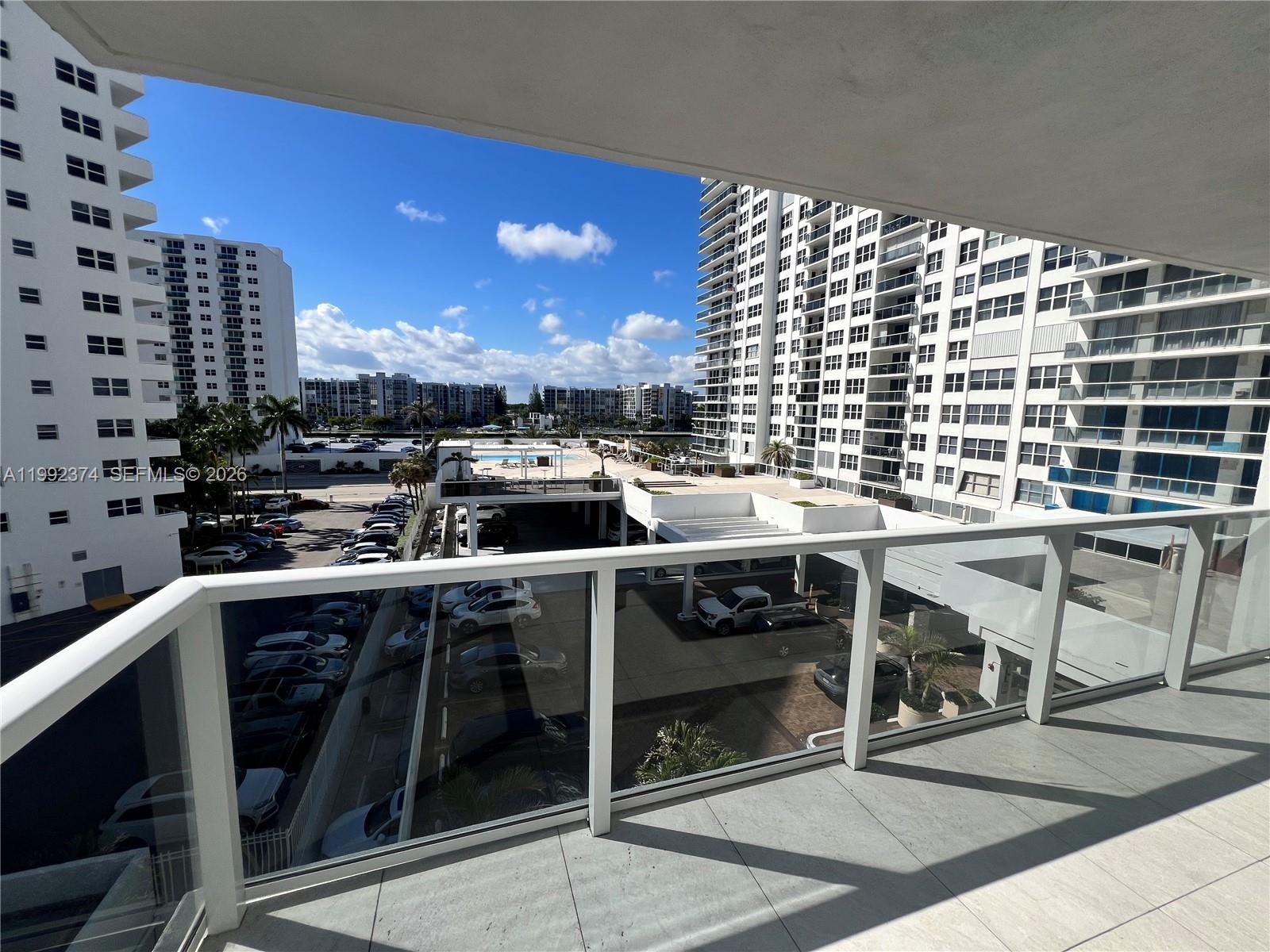 2751 S Ocean Drive 508s Property Photo 18