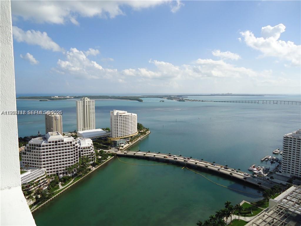 495 Brickell Avenue 3909 Property Photo 1