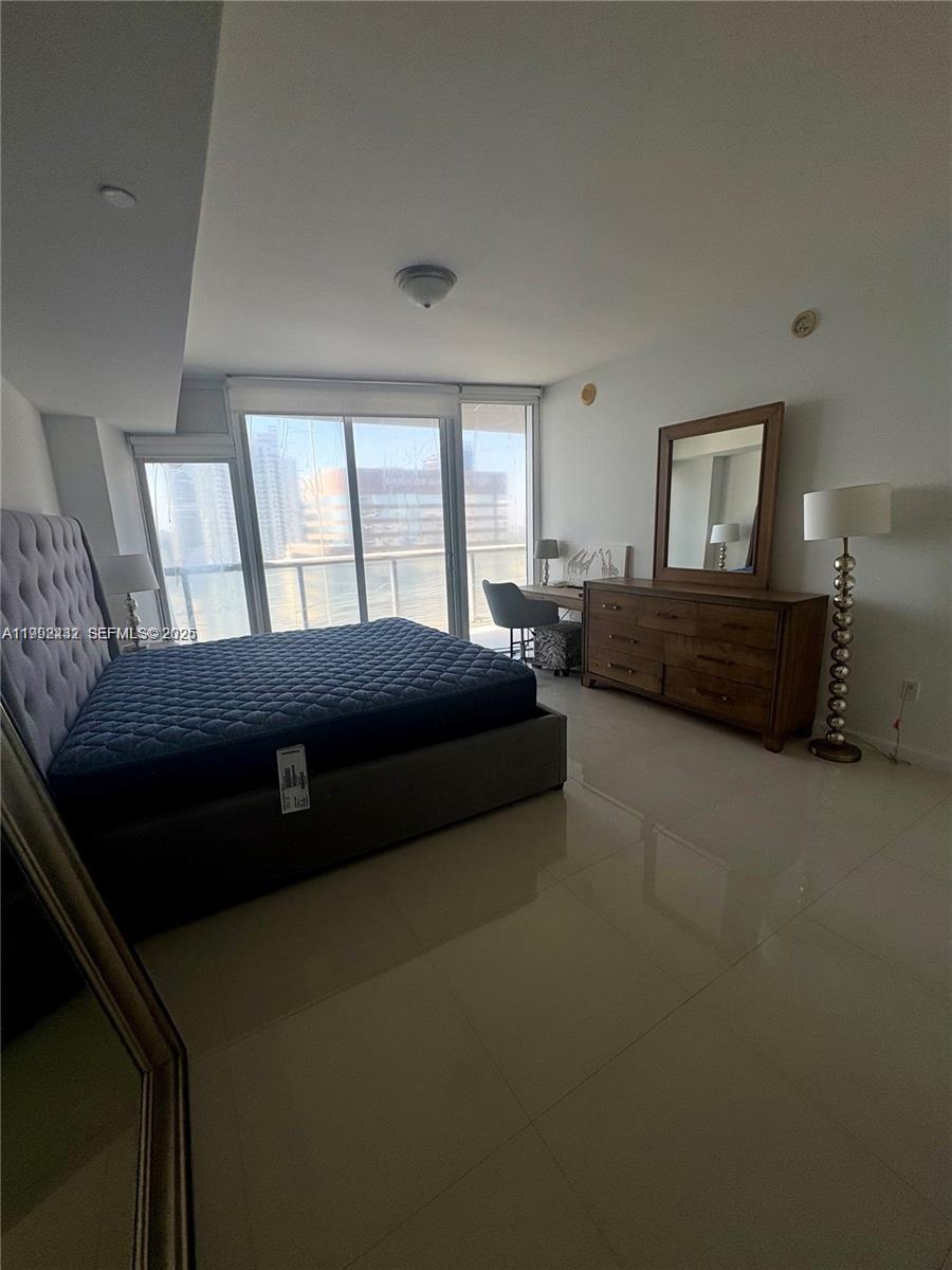 495 Brickell Avenue 3909 Property Photo 8