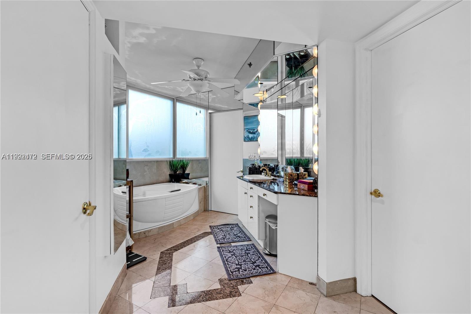 19333 Collins Avenue 304 Property Photo 14