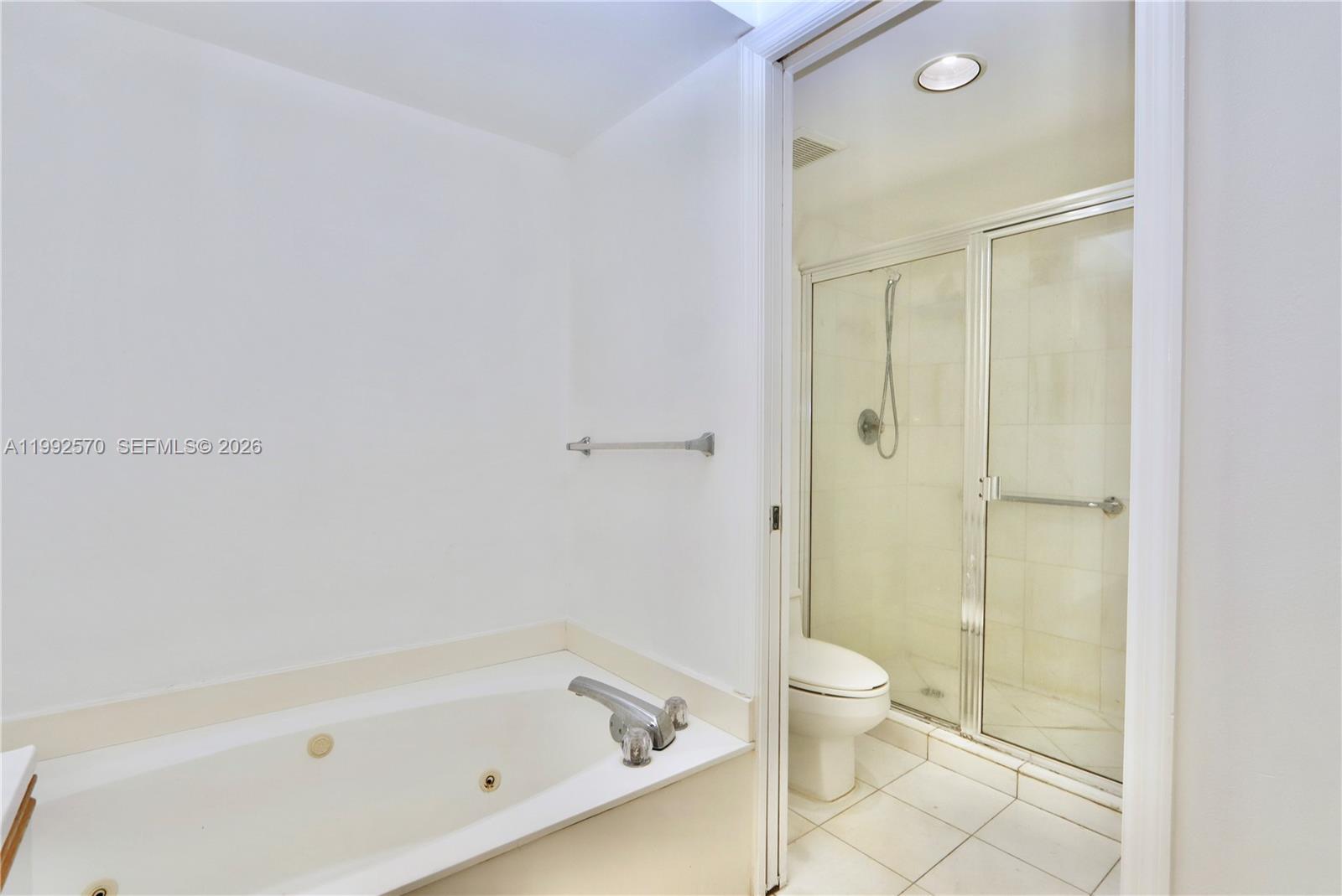 3500 Mystic Pointe Drive 1207 Property Photo 18