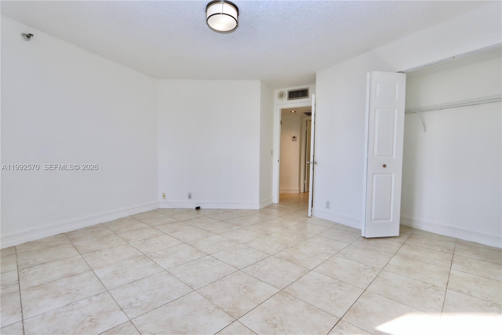 3500 Mystic Pointe Drive 1207 Property Photo 25