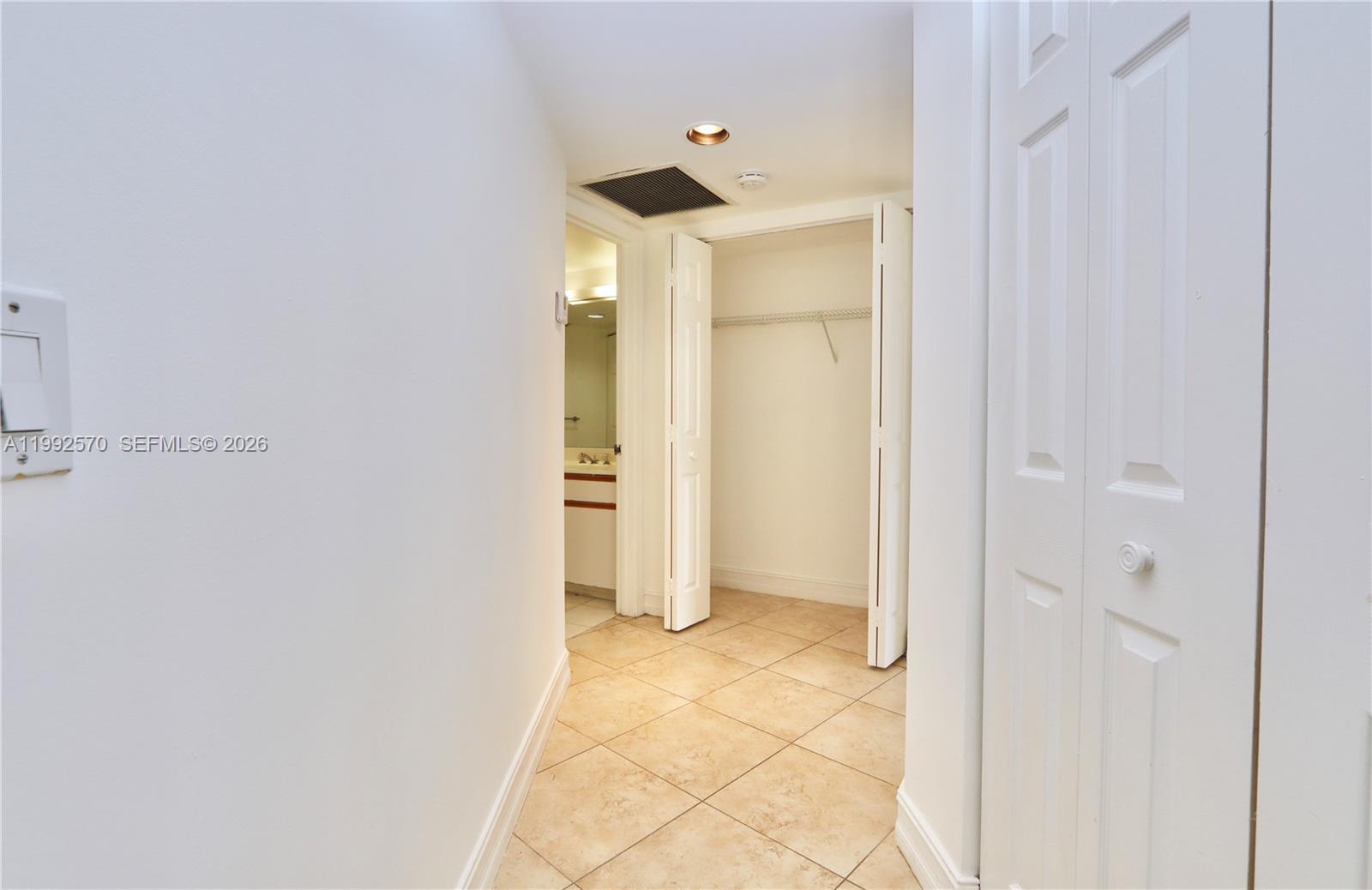 3500 Mystic Pointe Drive 1207 Property Photo 31