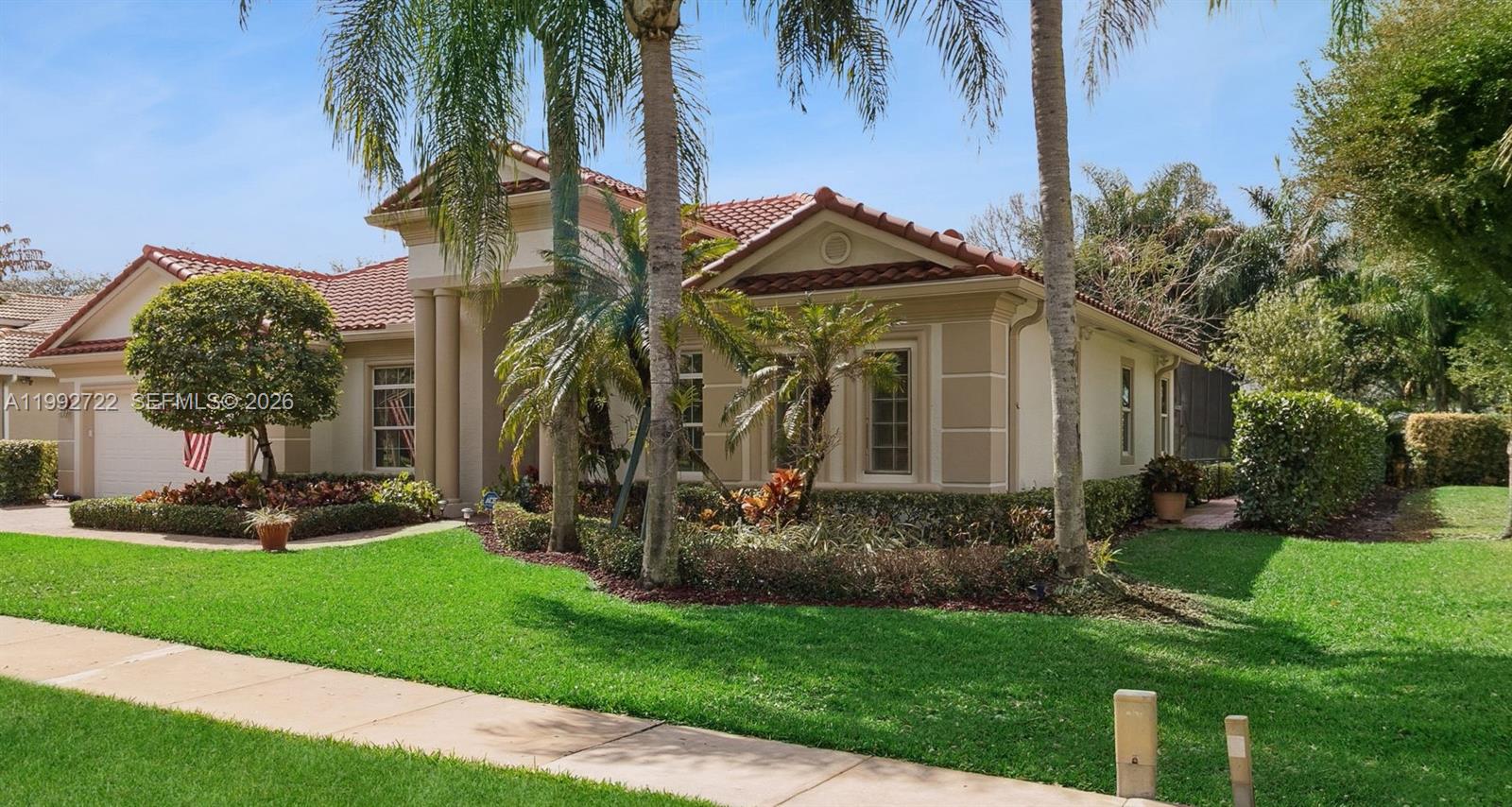A11992722 Property Photo 2