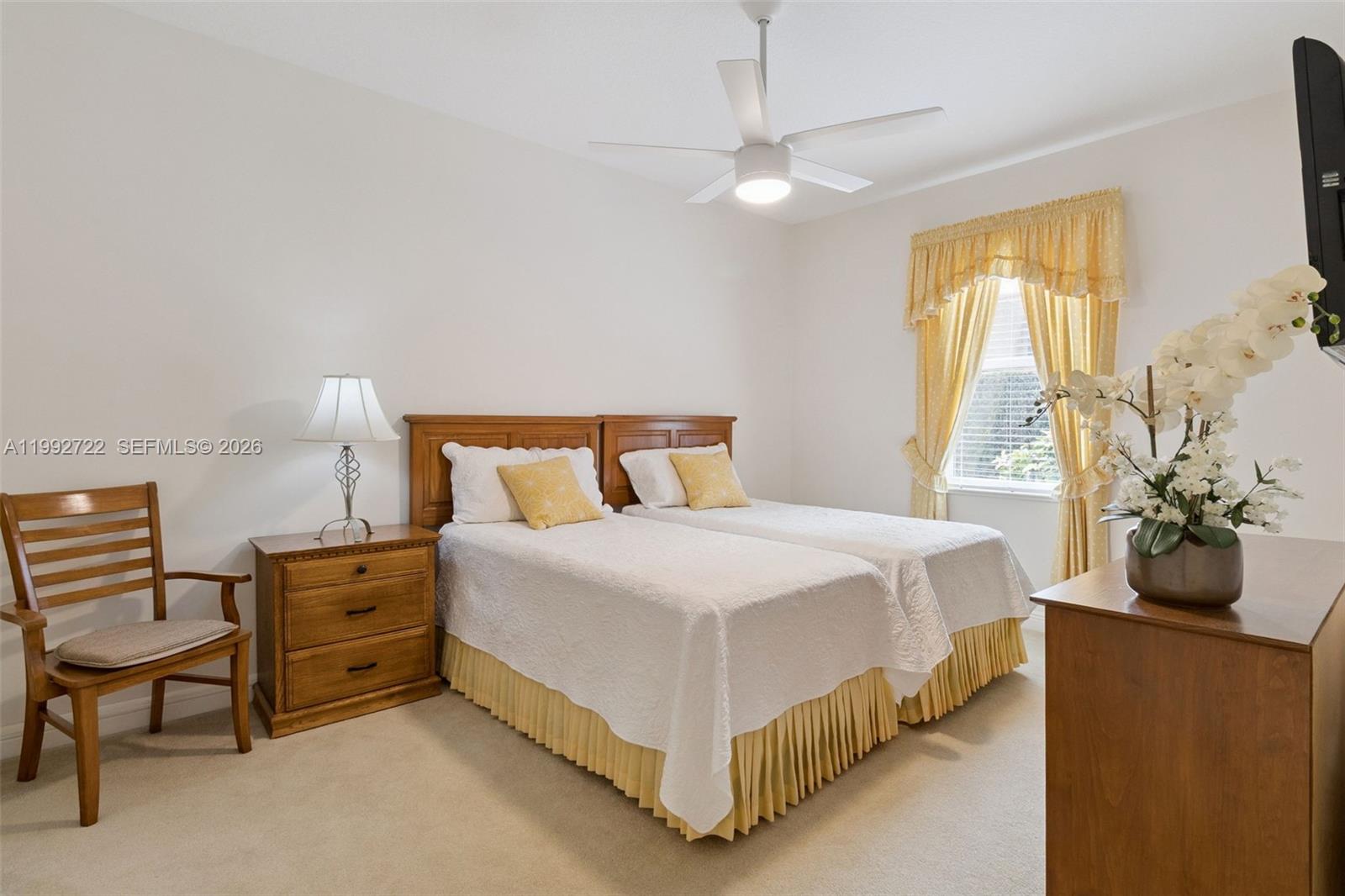A11992722 Property Photo 27