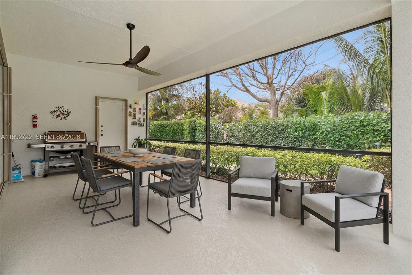 A11992722 Property Photo 34