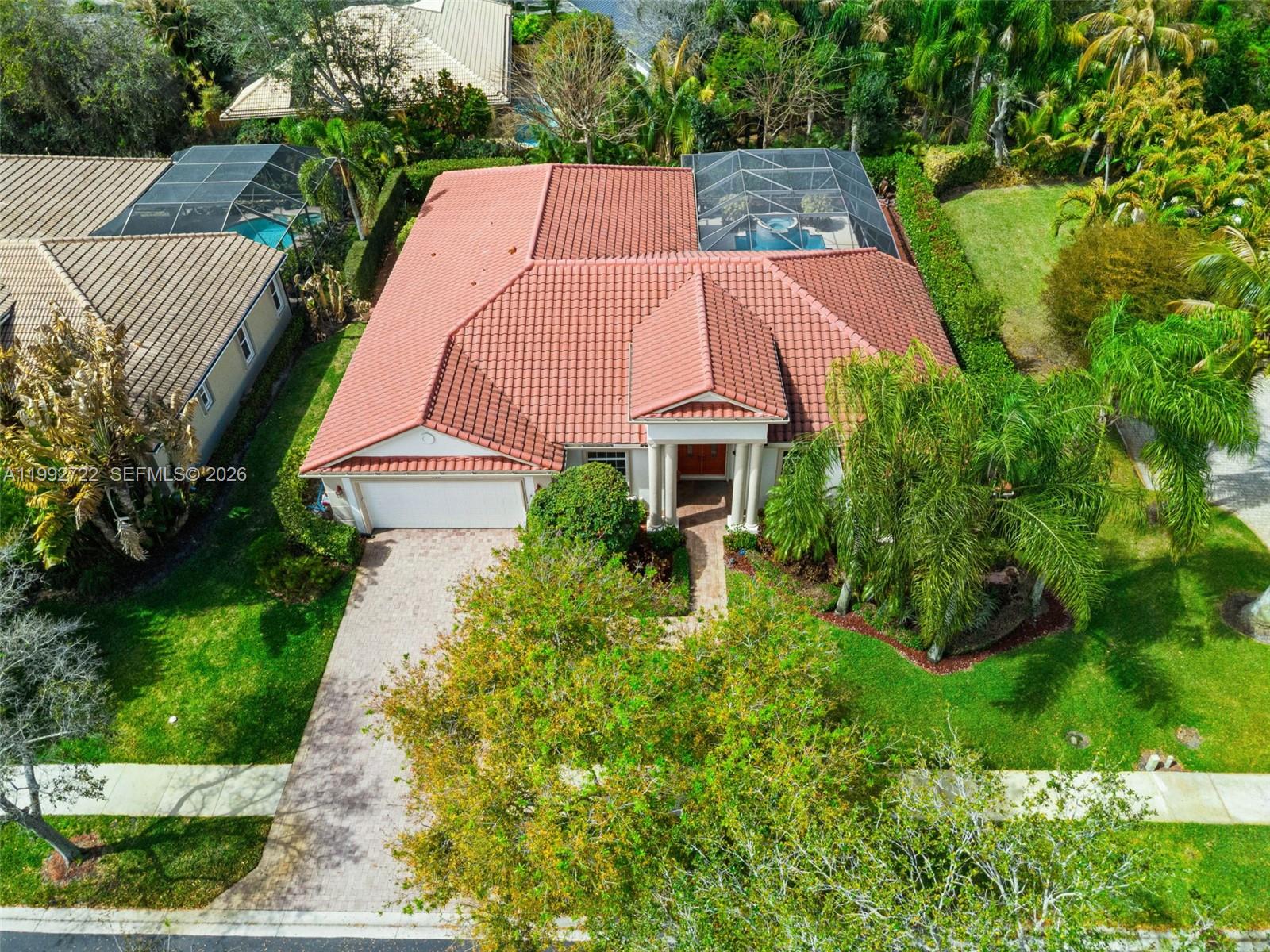 A11992722 Property Photo 35