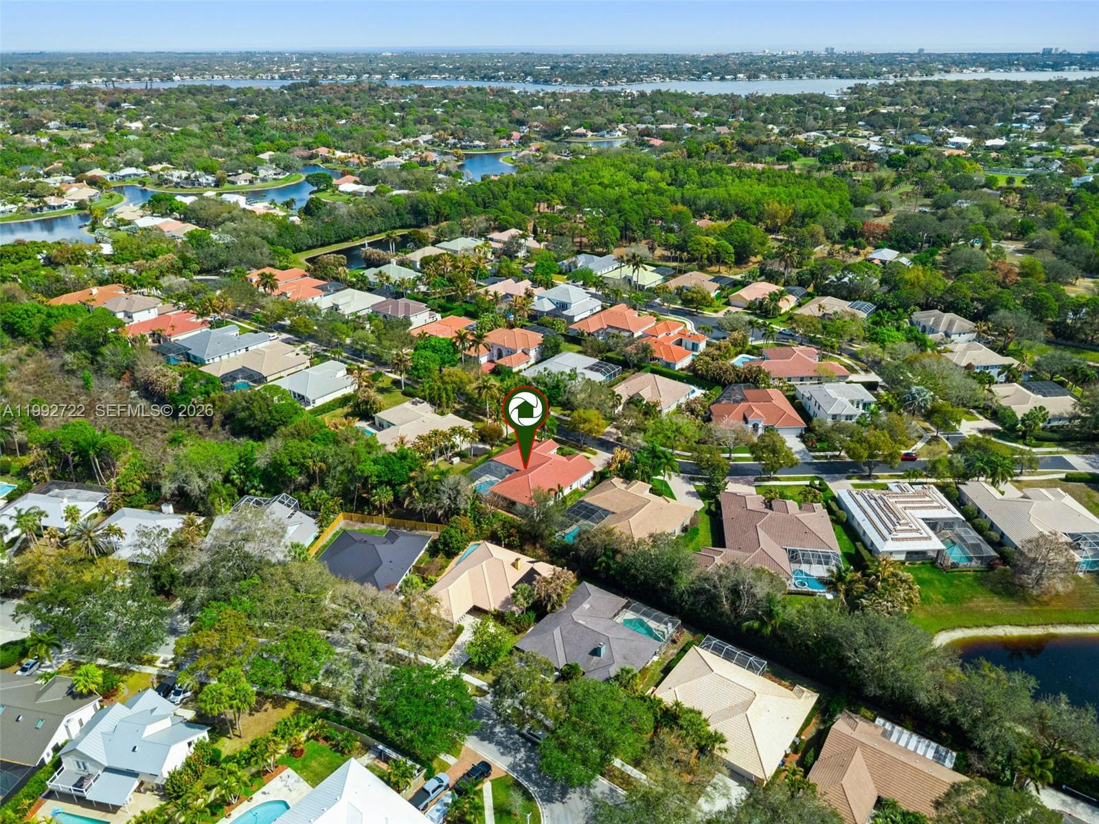 A11992722 Property Photo 46