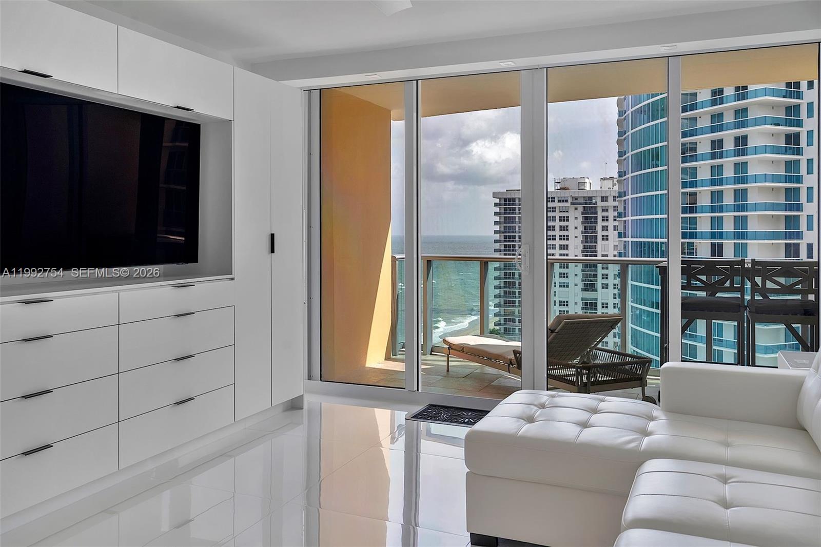 2501 S Ocean Drive 1515 Property Photo 7
