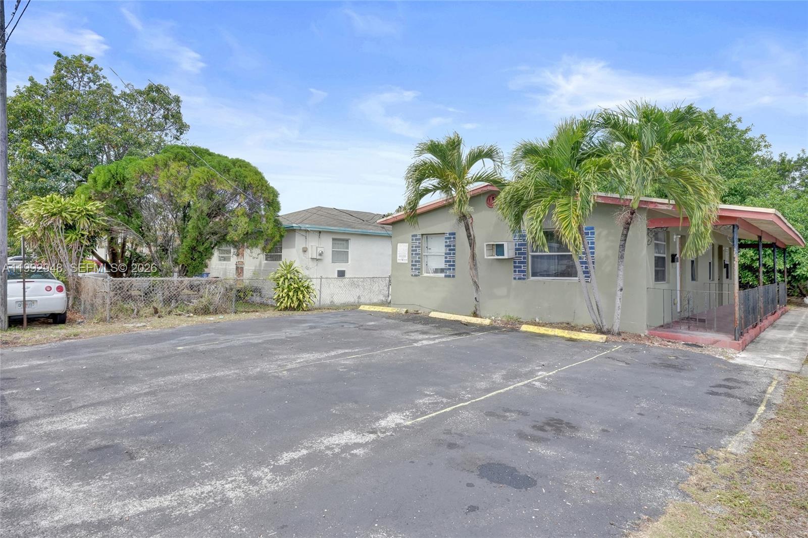 724 Nw 6th Street Property Photo 1
