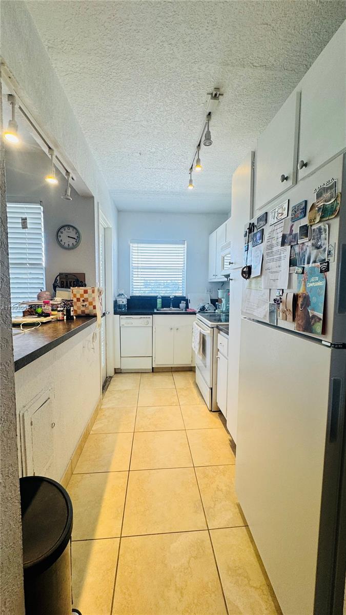 1425 Arthur 514b Property Photo 19