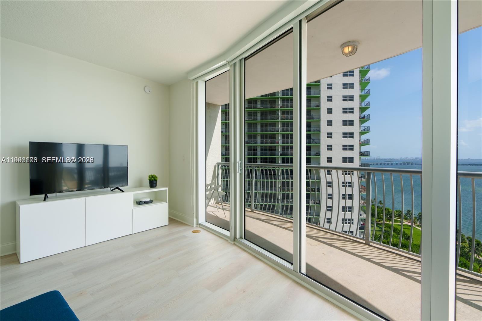 1750 N Bayshore Drive 2401 Property Photo 13